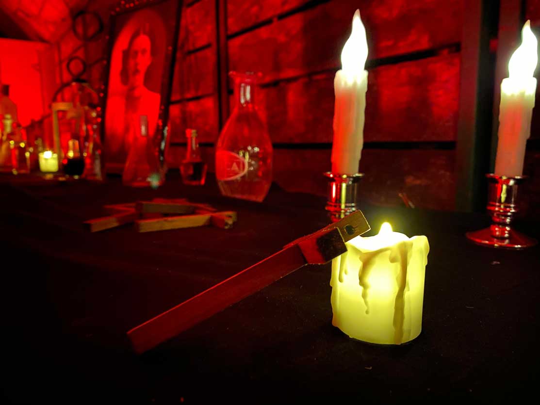 Un Escape game nancy d'horreur terrifiant survivre aux nones conjuring avec crucifix cauchemar dans possession dans un fort exorcisme